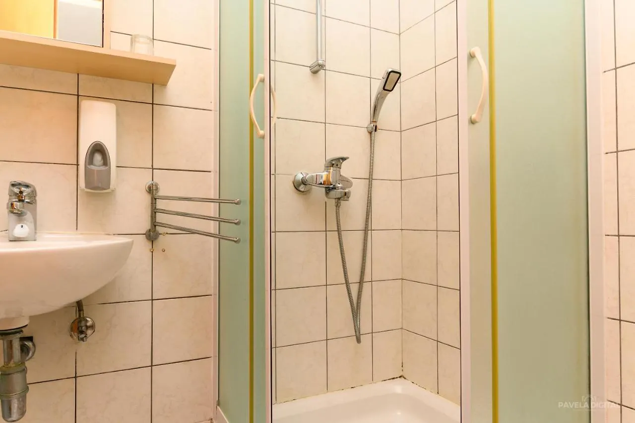 Sobe I Apartman Mareta Miholascica Croatia