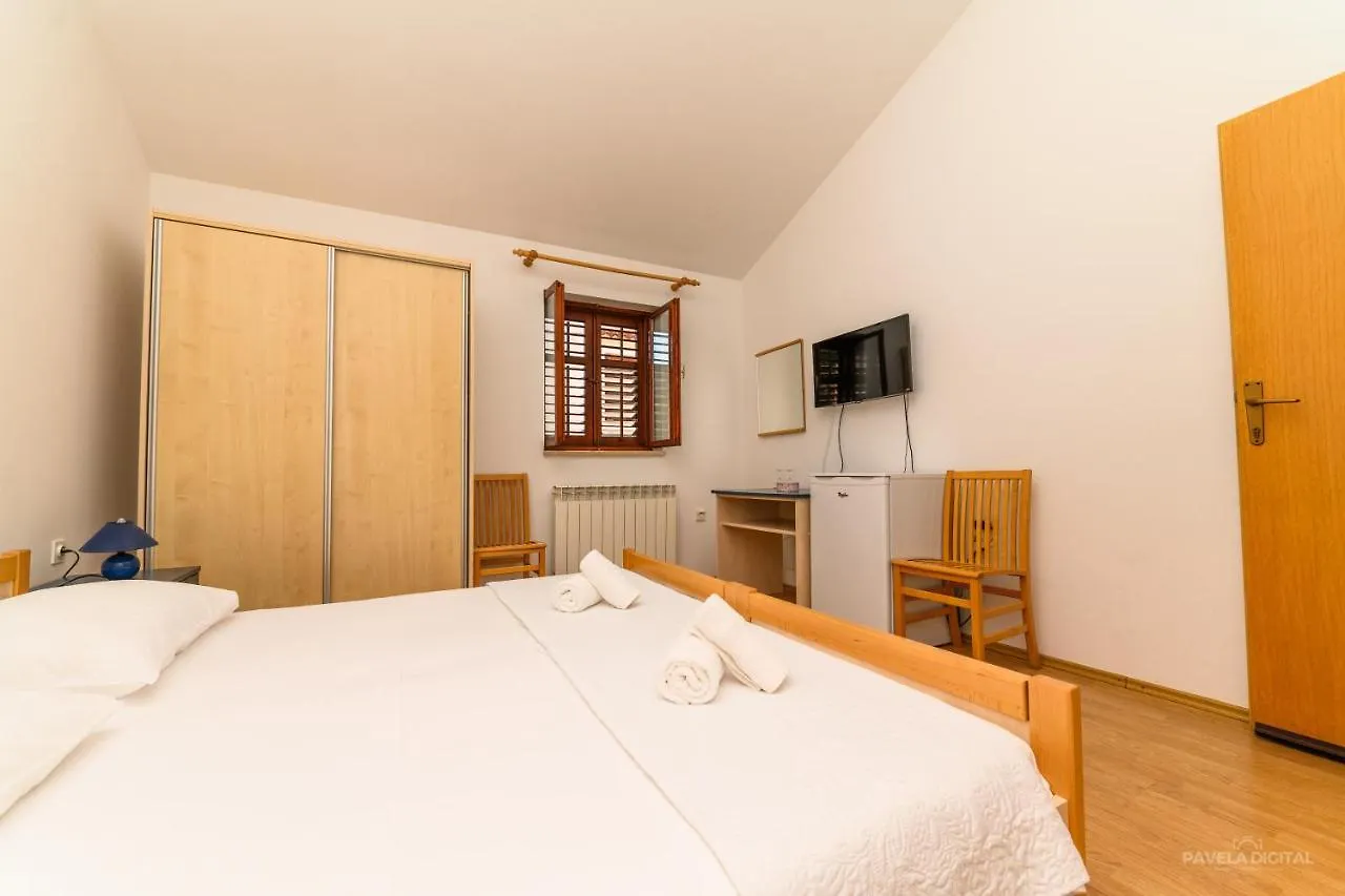Pensión Sobe I Apartman Mareta Miholascica Croacia