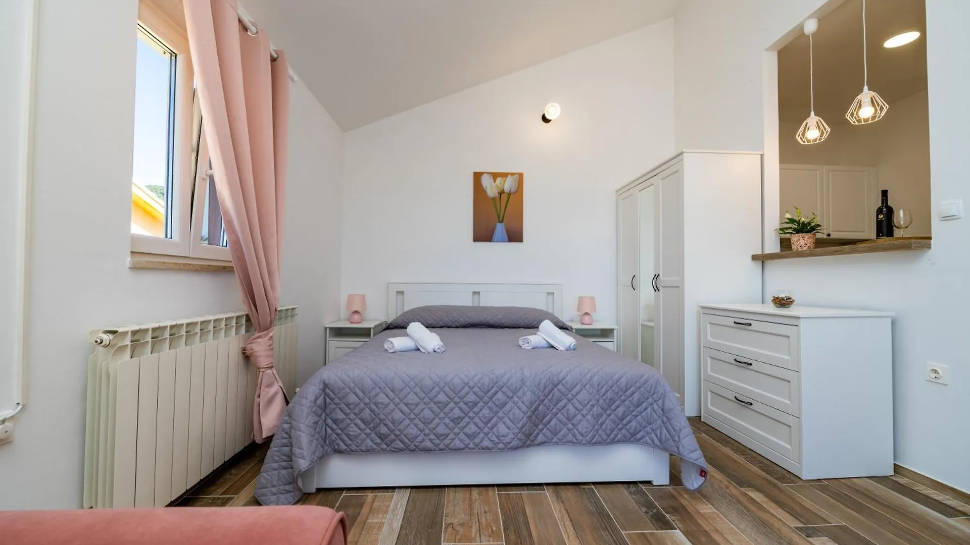 Sobe I Apartman Mareta Miholascica 0*,