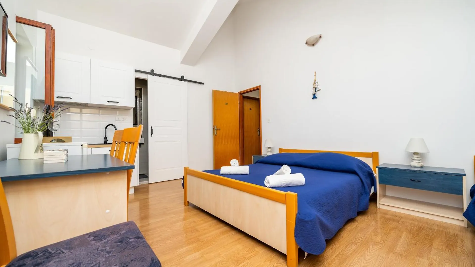 Sobe I Apartman Mareta Miholascica Pensión