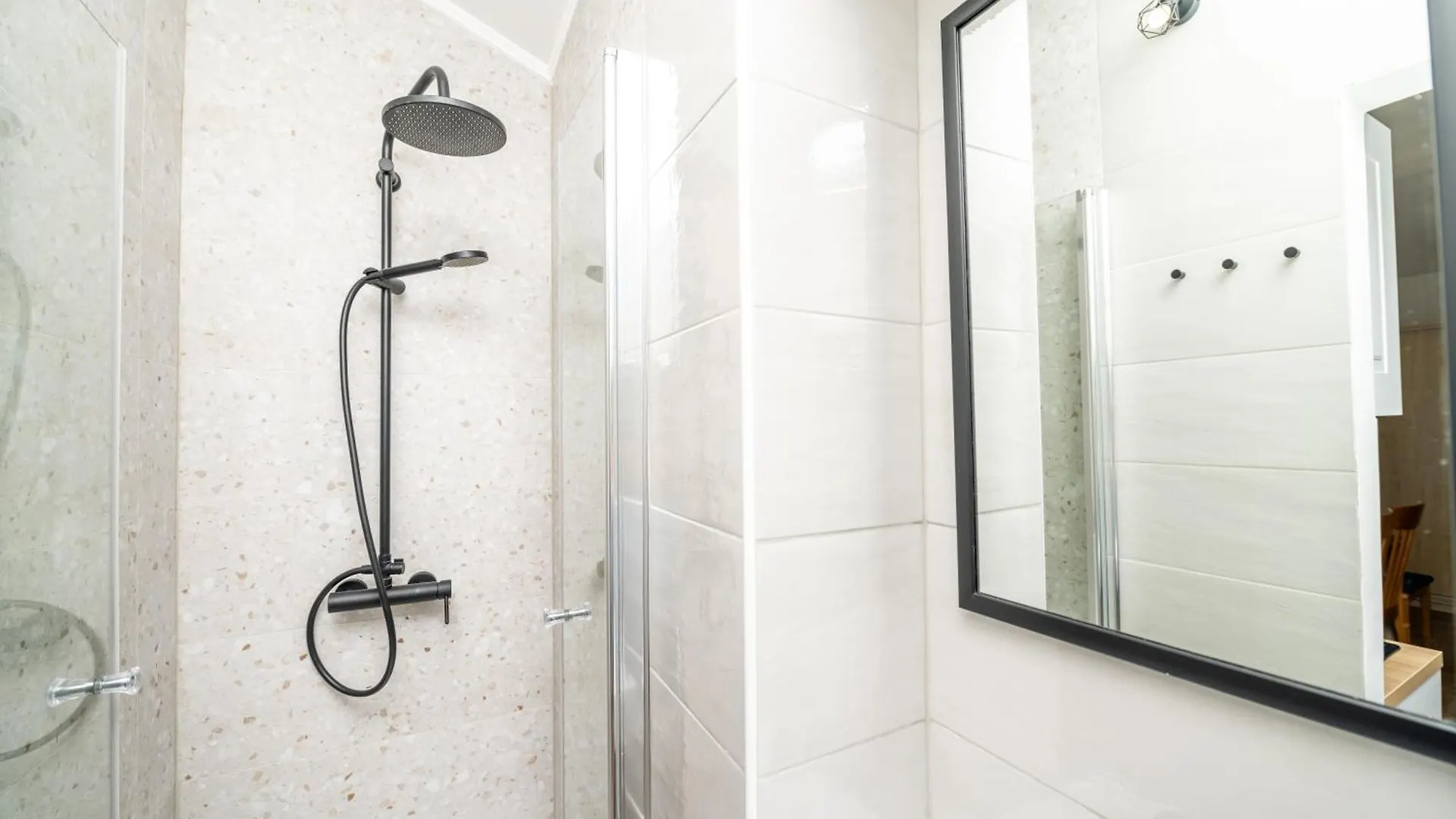 Guest house Sobe I Apartman Mareta Miholascica