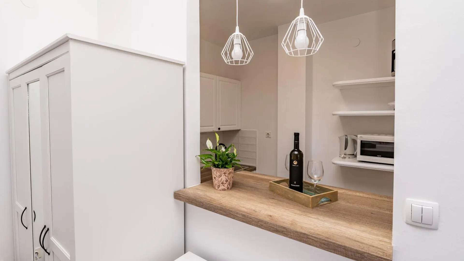 Sobe I Apartman Mareta Miholascica