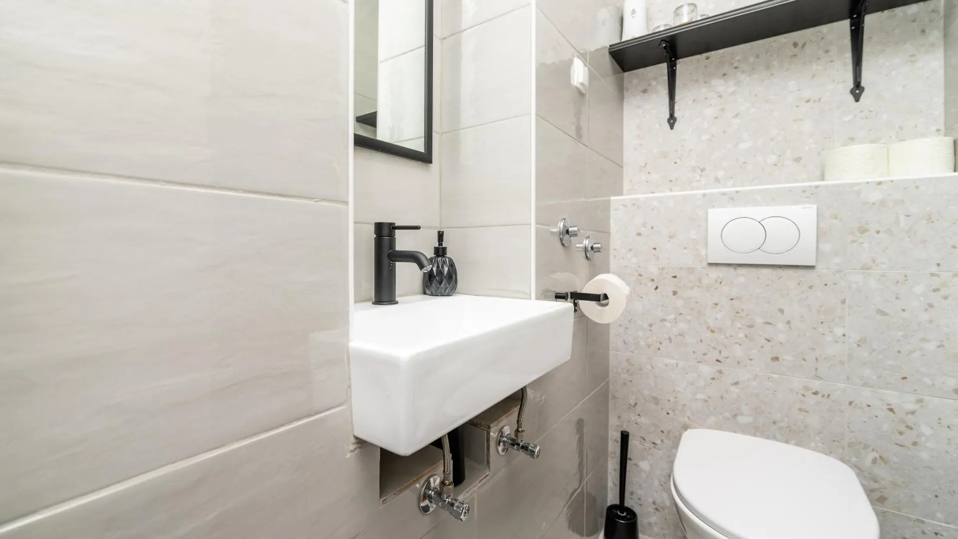 Pensión Sobe I Apartman Mareta Miholascica