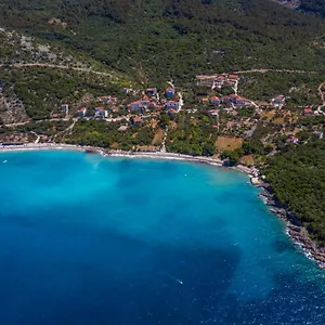 Affittacamere And Yasmin, Miholascica