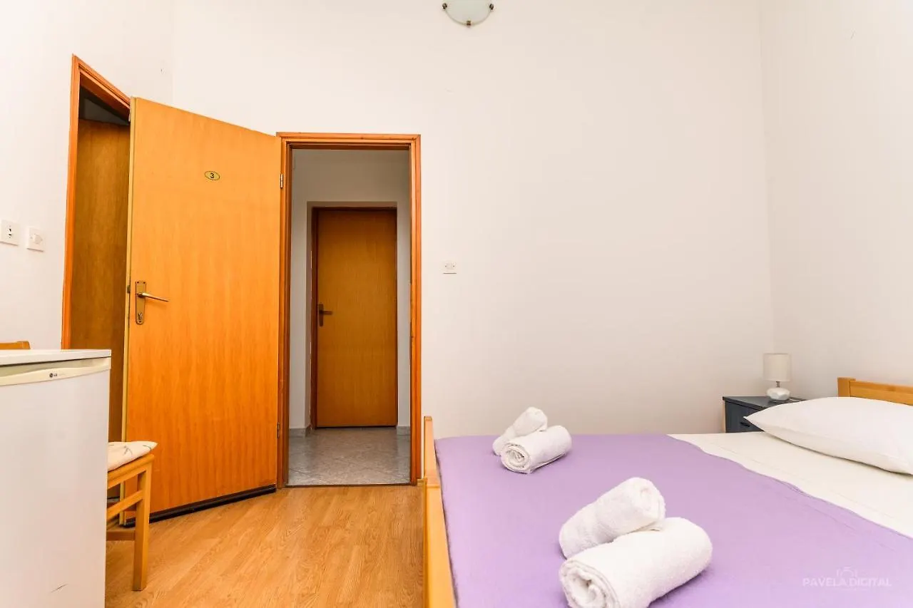 Guest house Sobe I Apartman Mareta Miholascica Croatia