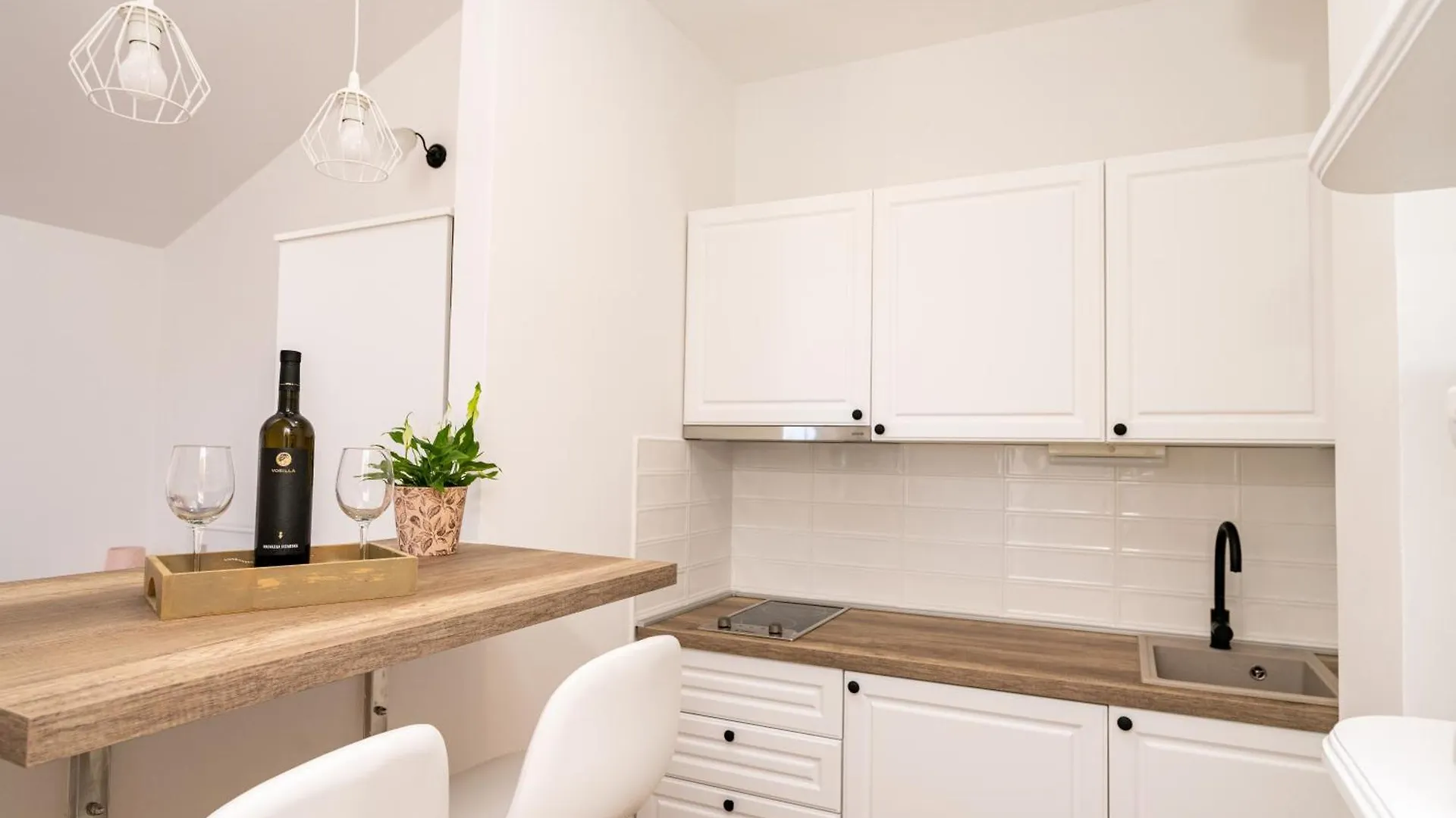Sobe I Apartman Mareta Miholascica Guest house