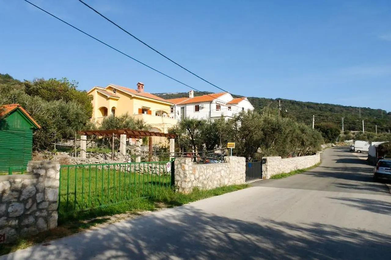 Sobe I Apartman Mareta Miholascica 0*,